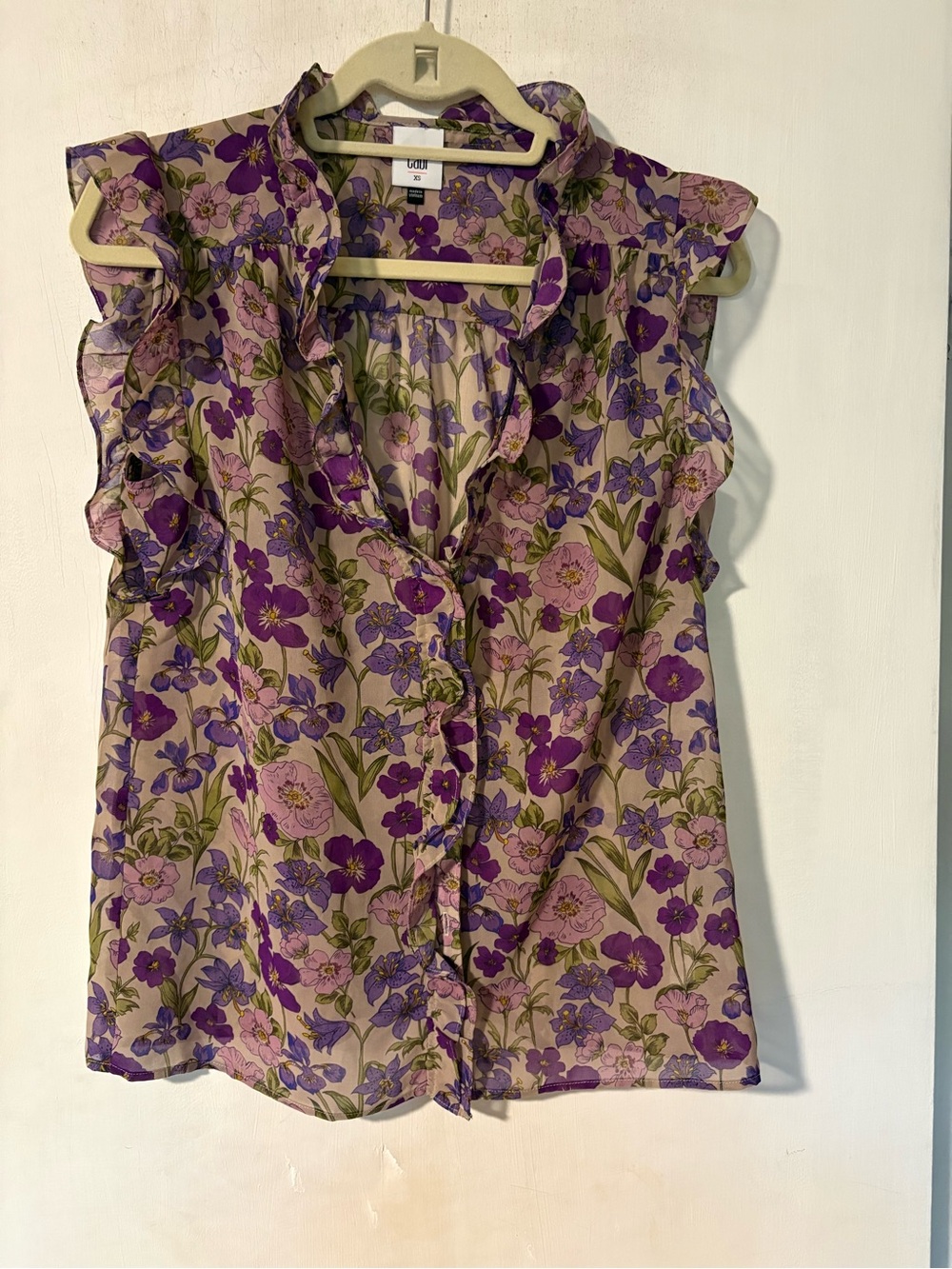 CAbi Floral Ruffle Sleeveless Blouse in Lavender and Purple